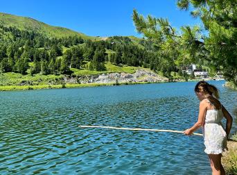 01A551F7-AD09-4CF6-B878-1C6F3BC347BA